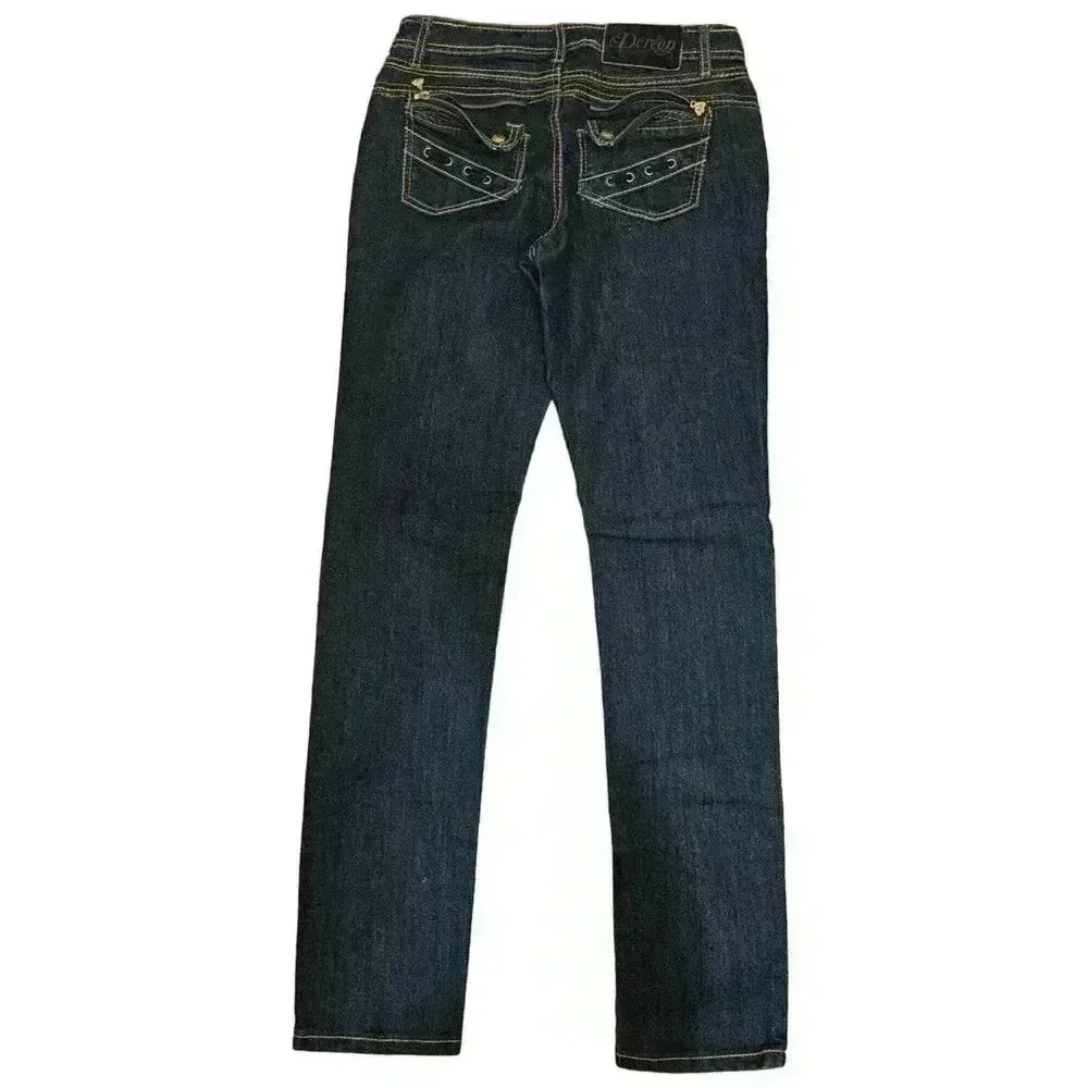 Y2K Dereon Women's 7/8 Straight Leg Dark Denim Jeans with Pocket Details - Picture 2 of 8